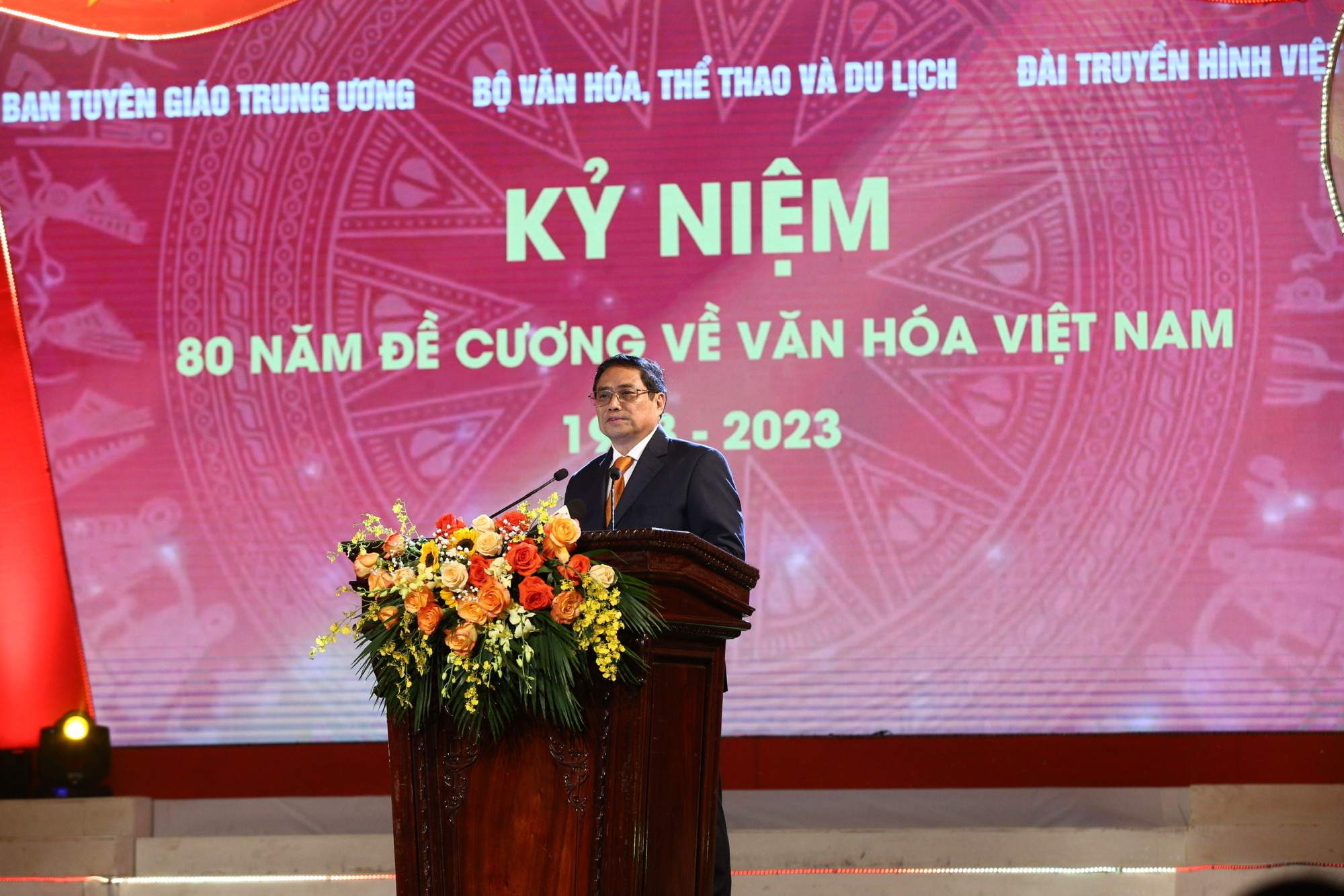 Thủ tướng Phạm Minh Chính phát biểu tại chương trình nghệ thuật chào mừng 80 năm 