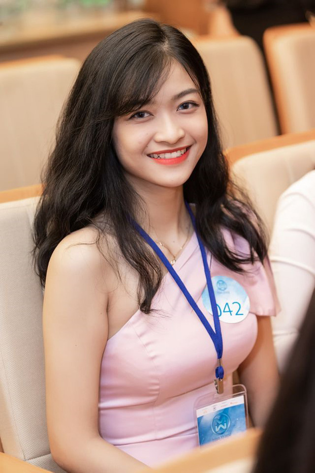 Kiều Loan đăng quang á hậu 1 Hoa hậu Thế giới Việt Nam 2019, năm 19 tuổi. Thời điểm này, cô bị nhiều khán giả 