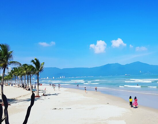 Mỹ Khê xếp thứ 8 trong top 10 bãi biển đẹp nhất châu Á 2023.