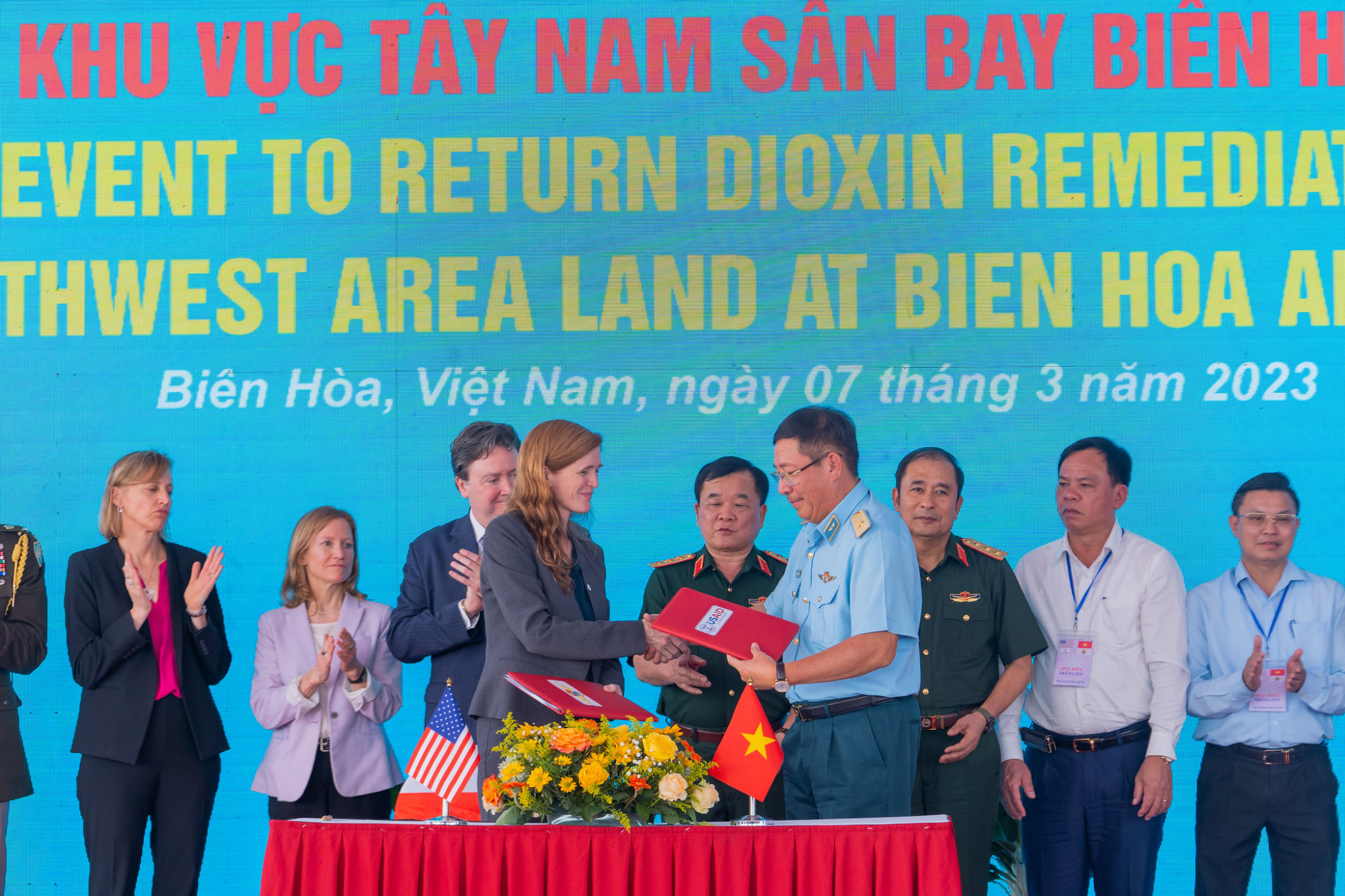 USAID bàn giao khu đất công viên cho Bộ Quốc phòng Việt Nam. Ảnh: TLS