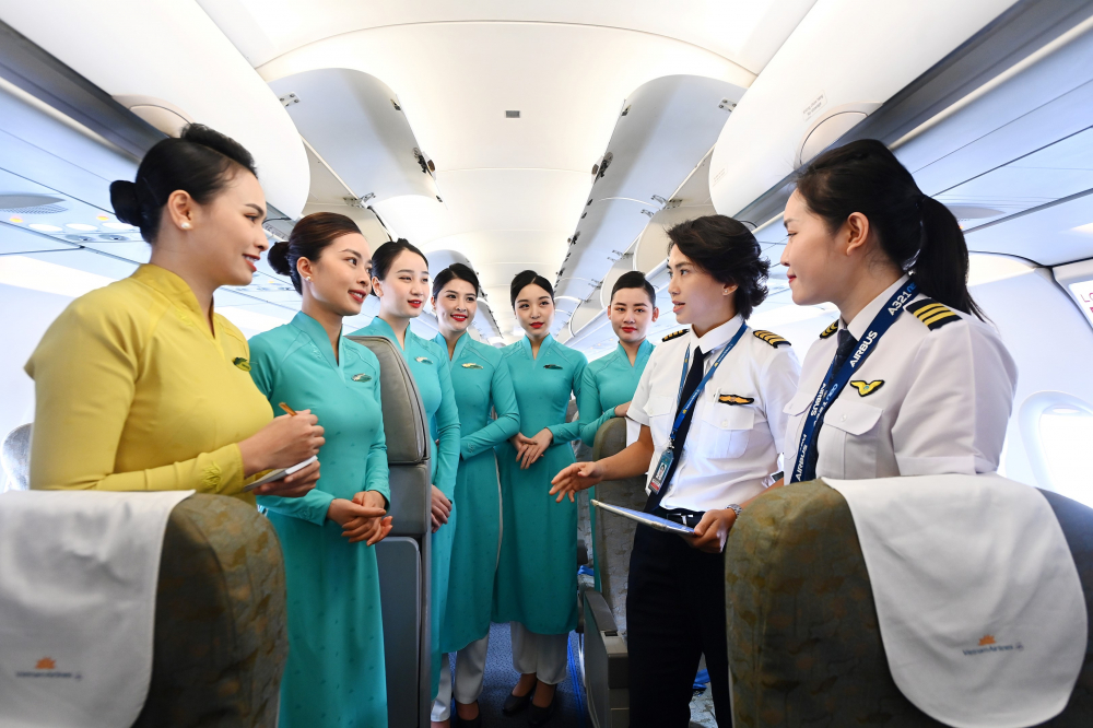 Chuyến bay đặc biệt toàn phụ nữ của Vietnam Airlines. Ảnh: VNA