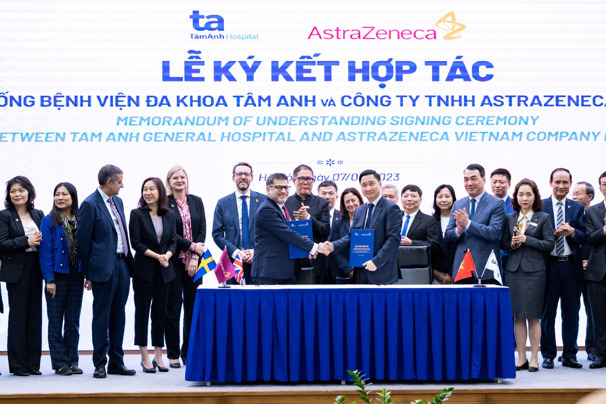 Lễ ký kết thúc đẩy công tác nghiên cứu thử nghiệm lâm sàng trong lĩnh vực điều trị bệnh lý không lây nhiễm tại Việt Nam - Ảnh: BV Tâm Anh