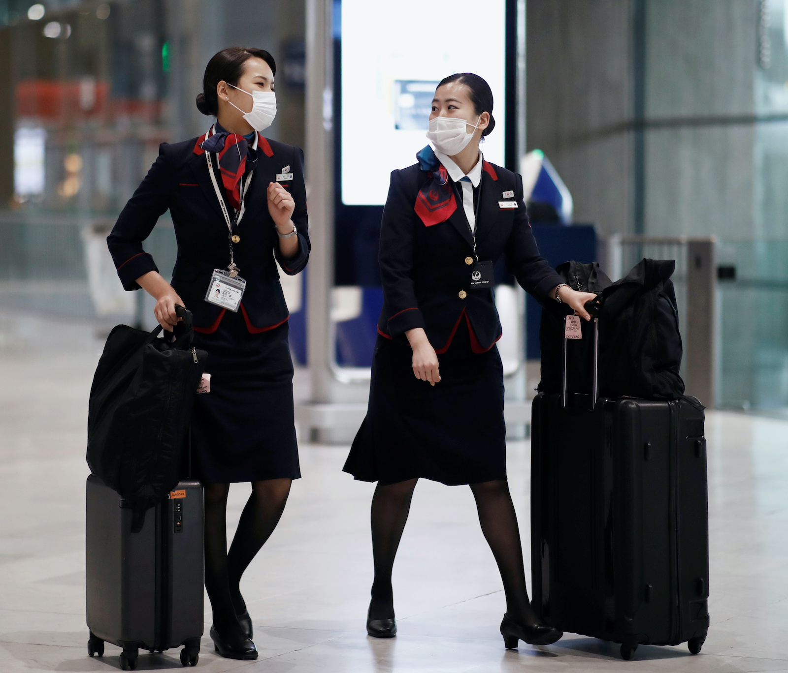 Nhiều tiếp viên hàng không Nhật Bản bị chụp lén.