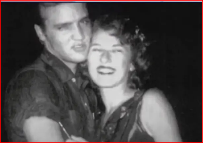 Mary McCoy và huyền thoại Elvis Presley và năm 1955. Ảnh: Fox 26 News ở Houston