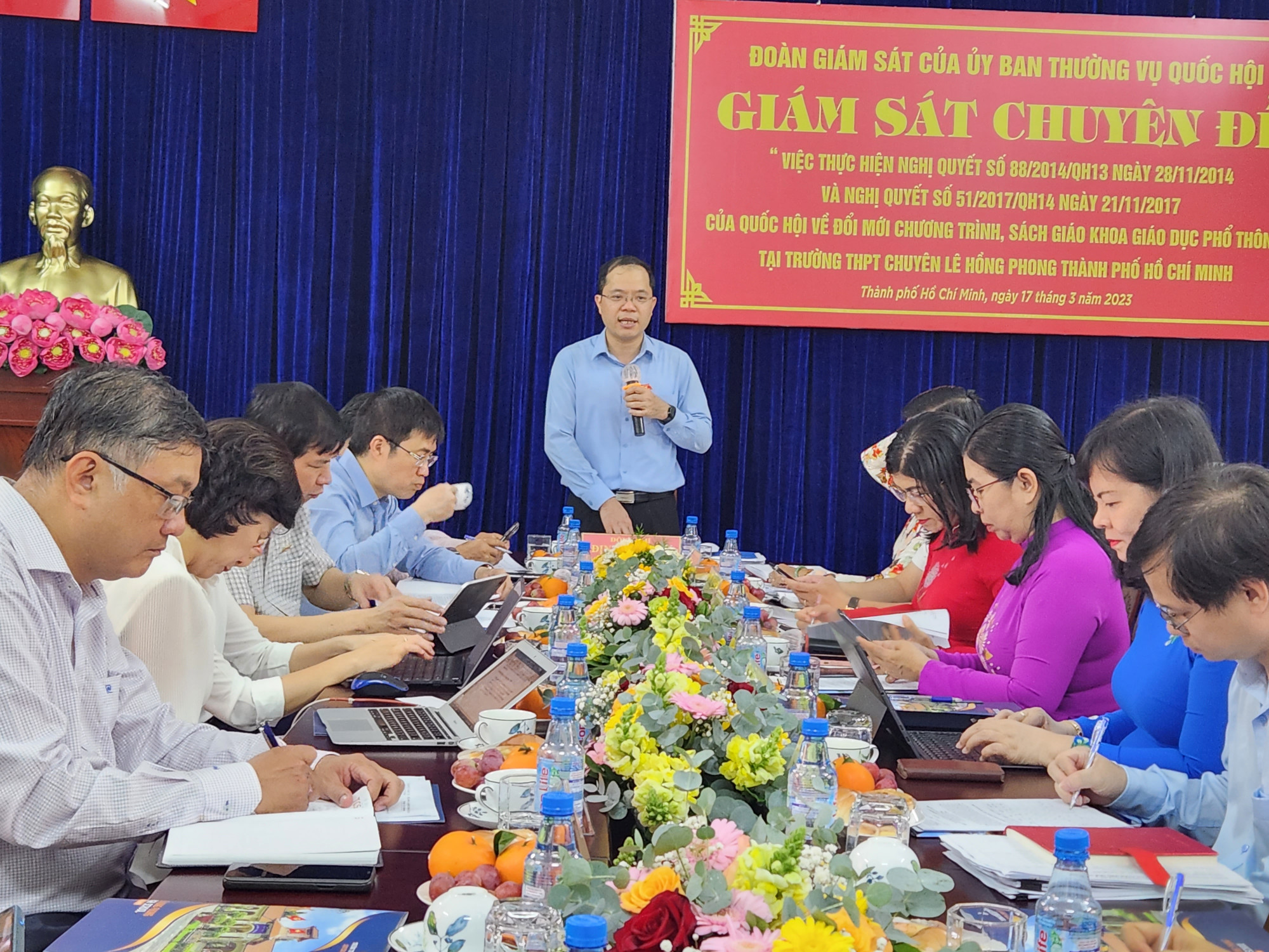 Đoàn giám sát của Uỷ ban Thường vụ Quốc hội làm việc tại Trường THPT chuyên Lê Hồng Phong