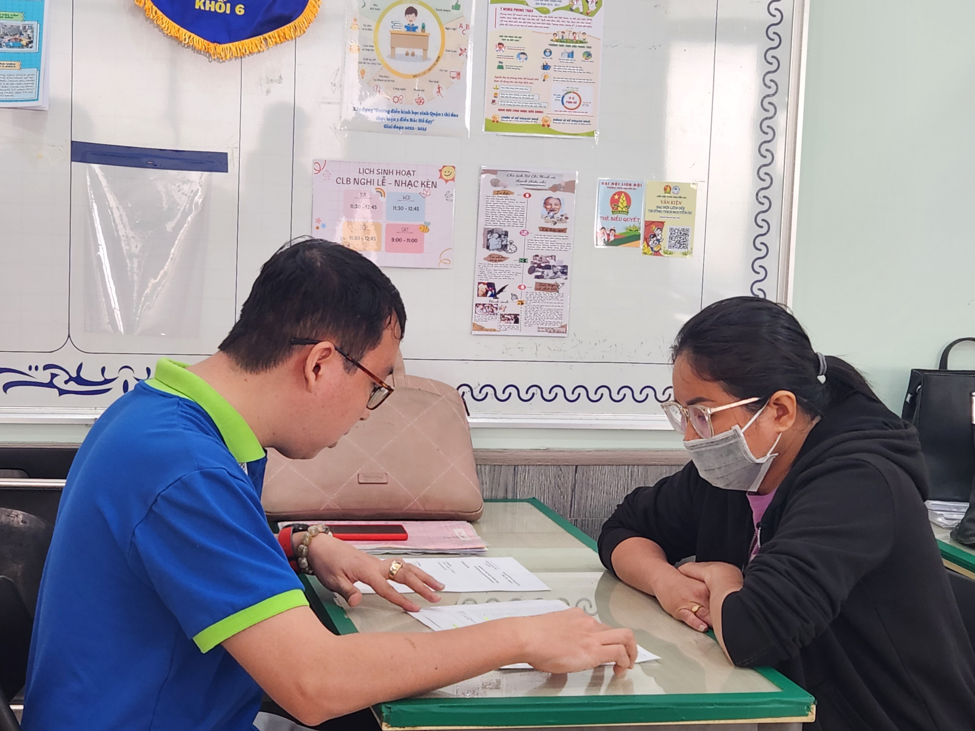 Năm 2023 lần đầu tiên Trường THCS Nguyễn Du tổ chức tư vấn chuyên sâu cho phụ huynh khối 9 theo hình thức 1:1