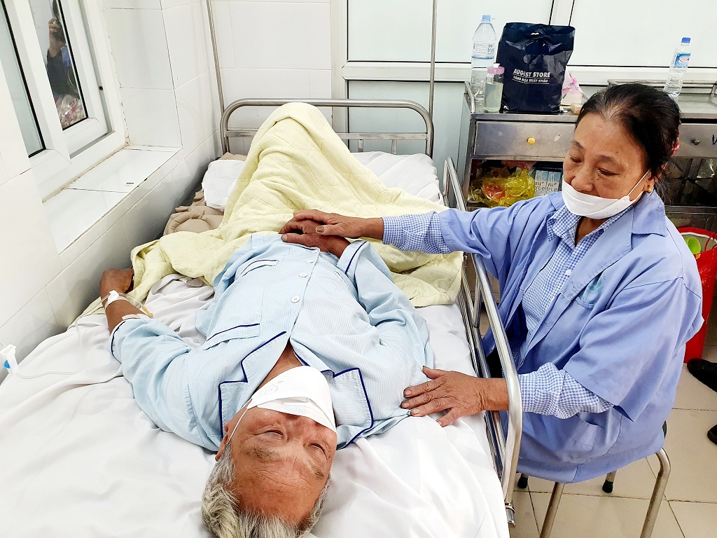 Bệnh nhân mắc liên cầu lợn được điều trị tại Trung tâm Bệnh nhiệt đới - Bệnh viện Bạch Mai - Ảnh: Bệnh viện cung cấp