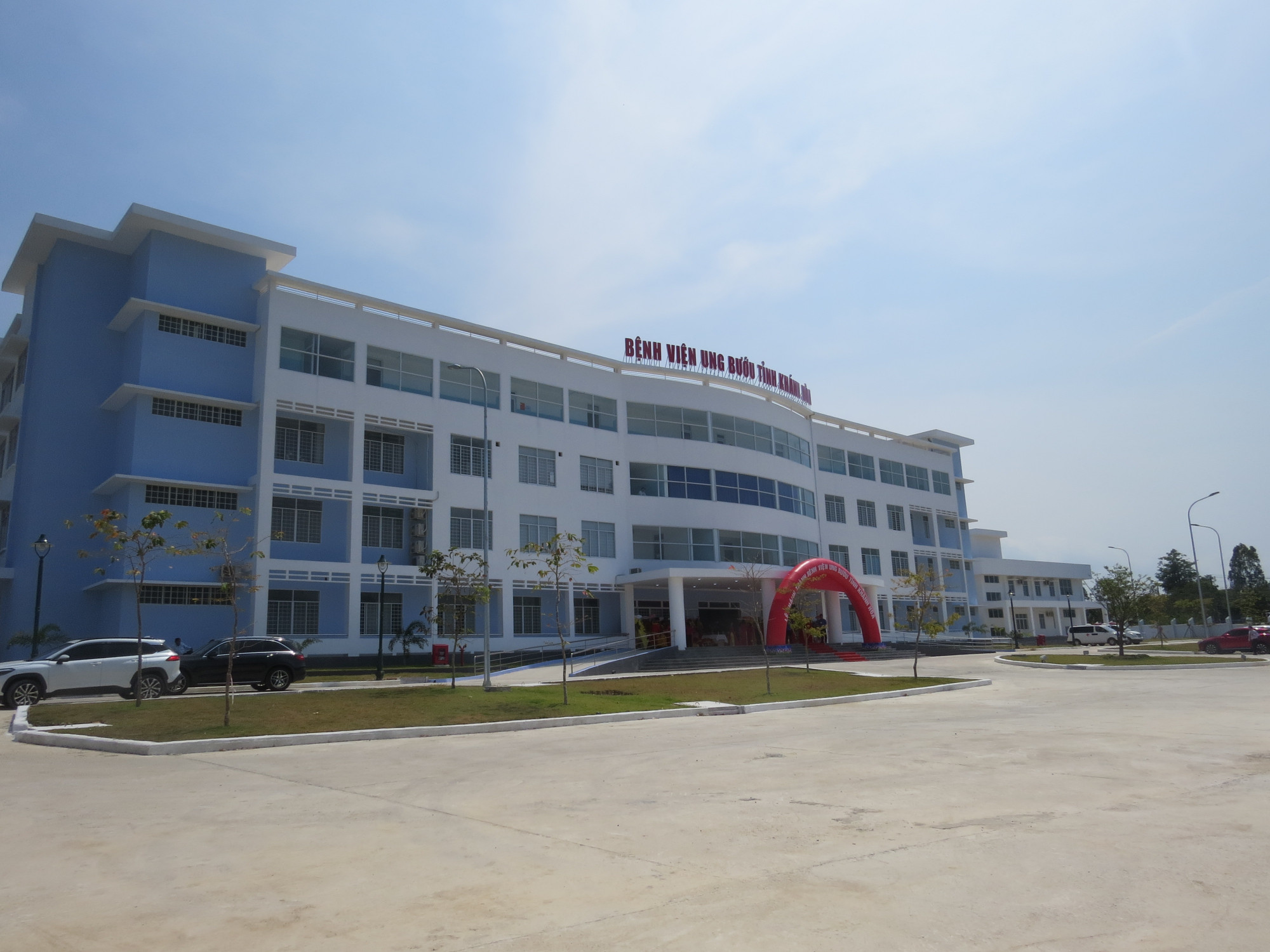 Bệnh viện Ung bướu tỉnh Khánh Hòa tại phường Vĩnh Hải, TP Nha Trang, tỉnh Khánh Hòa