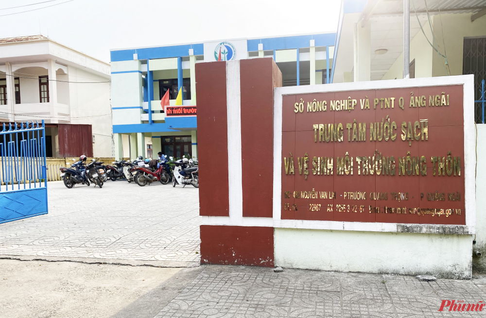 Trụ sở Trung tâm phát triển quỹ đất huyện Sơn Tịnh cũ nay là Trung tâm nước sạch và vệ sinh môi trường nông thôn tỉnh, số 482 Nguyễn Văn Linh