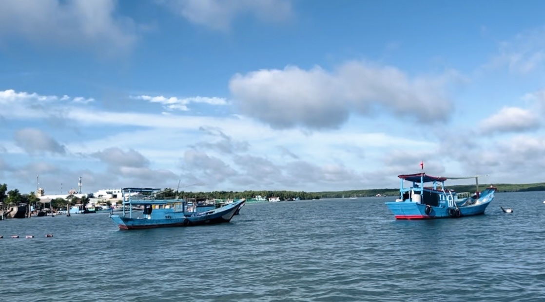 Thuyền của ngư dân trên biển tại xã đảo Thạnh An, huyện Cần Giờ, TPHCM