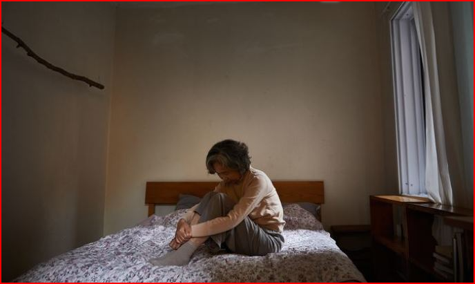 Ngày càng nhiều phụ nữ và người già Hàn Quốc sống trong nghèo khó và chết 1 mình không ai hay