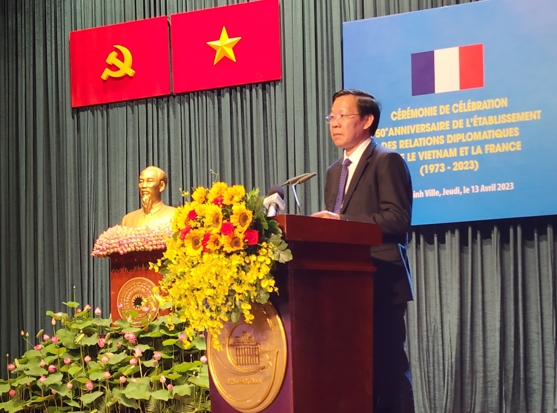 Chủ tịch UBND TP HCM Phan Văn Mãi nhấn mạnh quan hệ hai nước đã có những bước tiến dài rất có ý nghĩa sau chặng đường 50 năm
