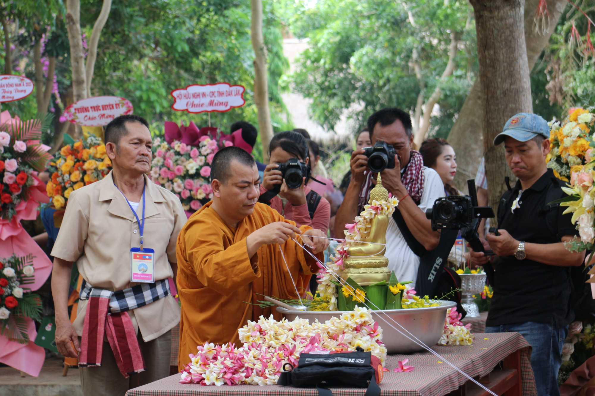 Việc tổ chức Tết Bunpimay, thể hiện sự tôn trọng trong phong tục, tập quán của nhân dân các bộ tộc Lào.