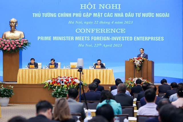 Thủ tướng: Nếu chúng ta tin cậy, chân thành, chia sẻ, trách nhiệm, lắng nghe, thấu hiểu và đồng hành cùng nhau thì mọi vướng mắc đều có thể được tháo gỡ, mọi thách thức đều có thể vượt qua, mang lại lợi ích cho nhà đầu tư, cho người dân, cho Việt Nam