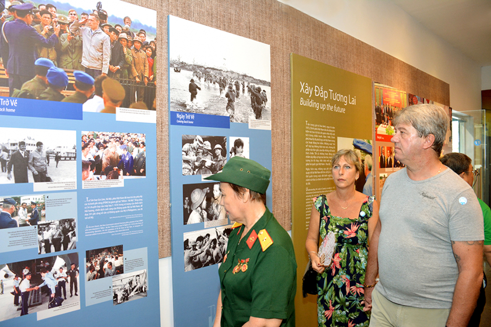 Triển lãm chuyên đề “Tìm lại ký ức” do Bảo tàng Chứng tích chiến tranh TPHCM thực hiện  vào tháng 3/2019, thu hút nhiều khách tham quan - ẢNH: NHÂN VẬT CUNG CẤP