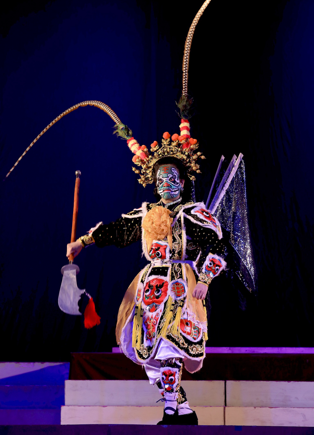Với làn hơi khỏe khoắn, biểu cảm mạnh mẽ, Chung Vô Diệm là vai sở trường, được Kiều My đảm nhận thường xuyên trong các chương trình biểu diễn.