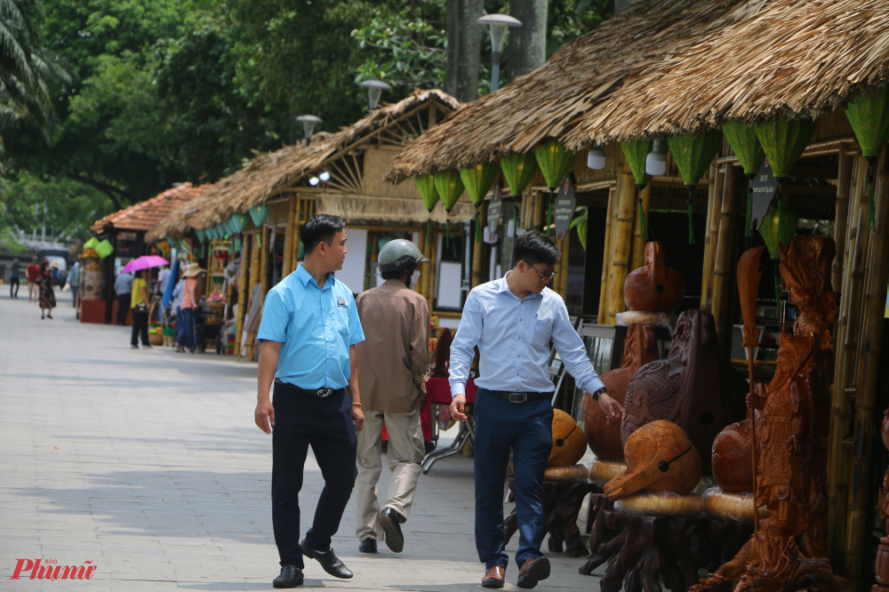 Festival Nghề truyền thống Huế 2023 với chủ đề Tinh hoa nghề Việt sẽ được TP Huế tổ chức từ ngày 28/4 đến ngày 5/5/2023 Có 69 cơ sở, làng nghề truyền thống nổi tiếng của các tỉnh thành trong cả nước tham gia F