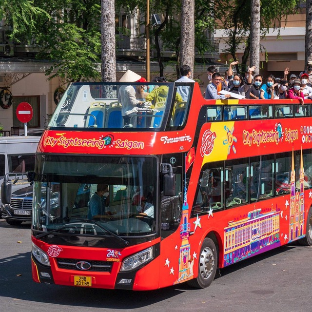 Xe buýt 2 tầng phục vụ miễn phí khách du lịch trong dịp nghỉ lễ