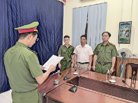 Ông Lê Văn Kỳ, nguyên Chủ tịch huyện Bắc Yên bị công an bắt giữ