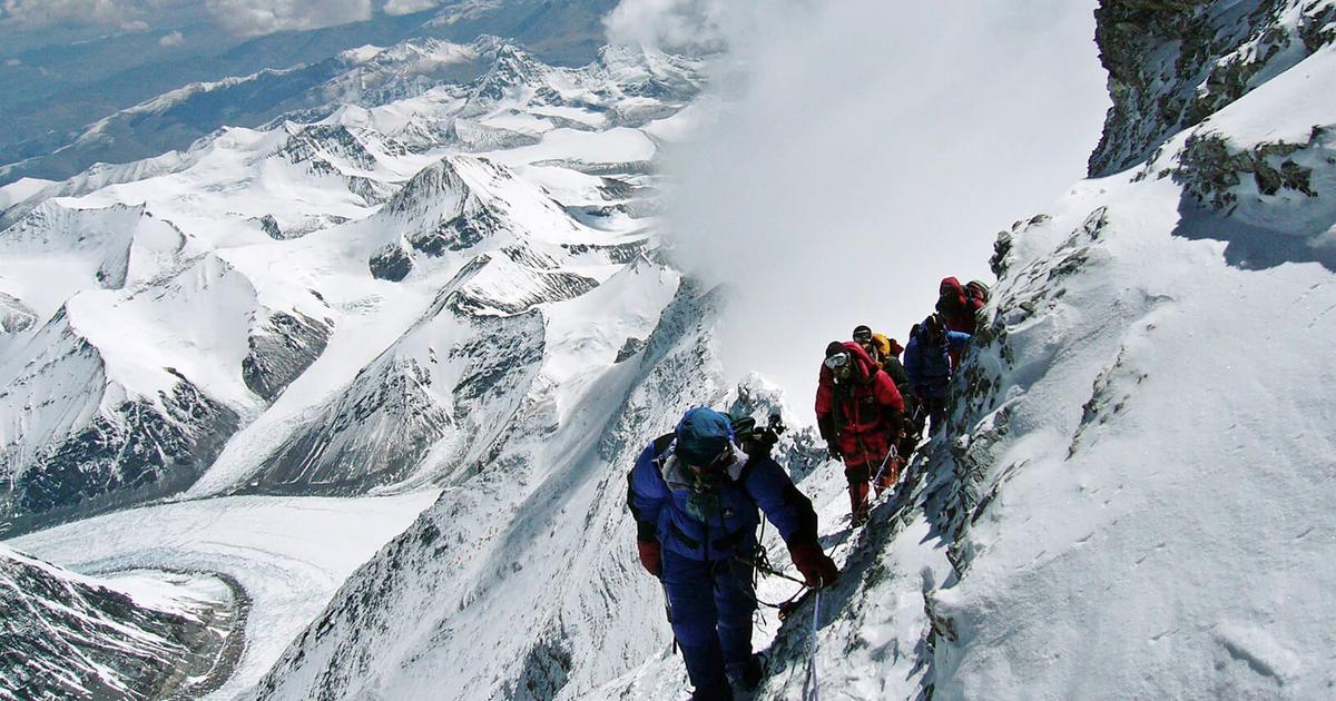 Đỉnh núi Everest luôn là điểm đến hấp dẫn cho các nhà thám hiểm.