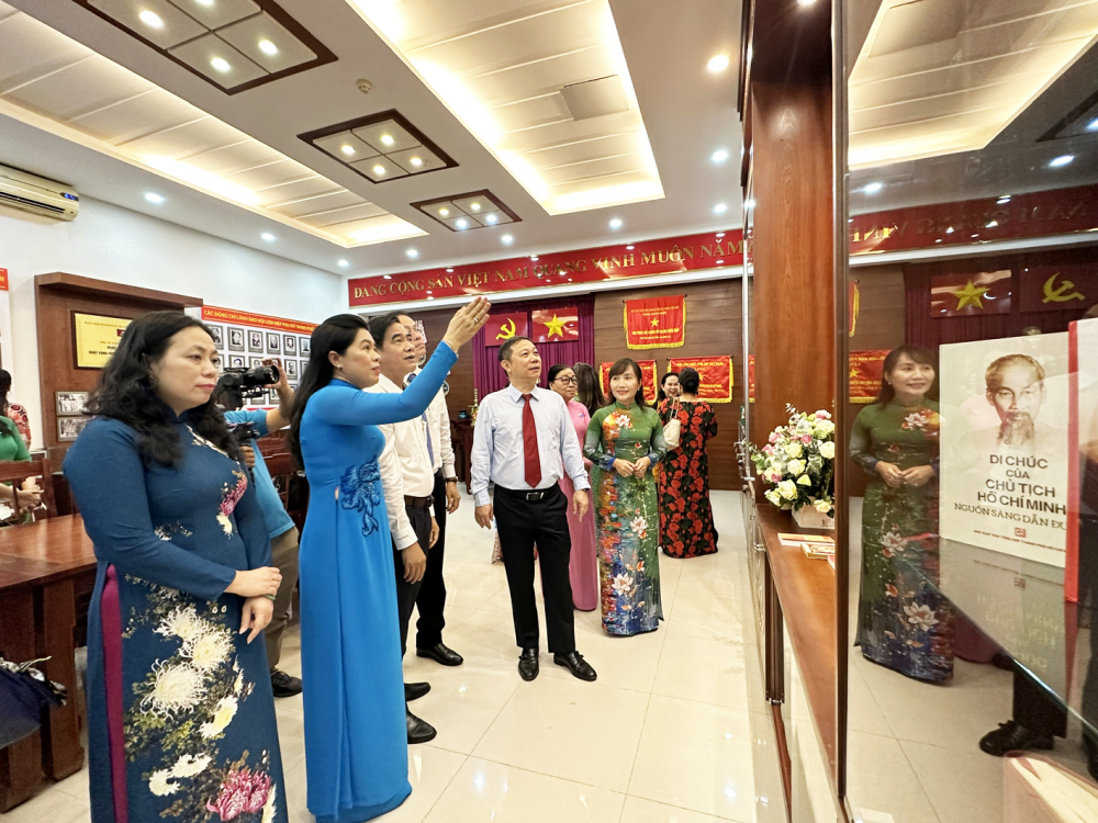 Hội LHPN TPHCM ra mắt Không gian văn hóa Hồ Chí Minh và triển lãm gương điển hình học tập và làm theo Bác năm 2023