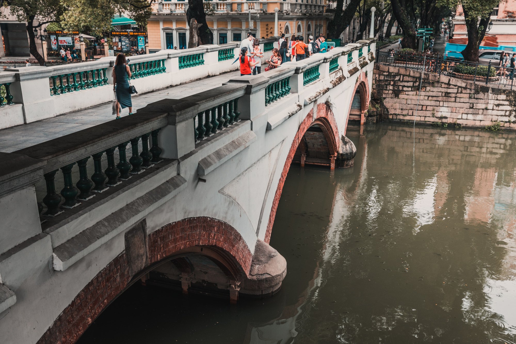 Không gian vừa hiện đại, vừa hoài cổ trên đảo Shamian, Quảng Châu, Trung Quốc.