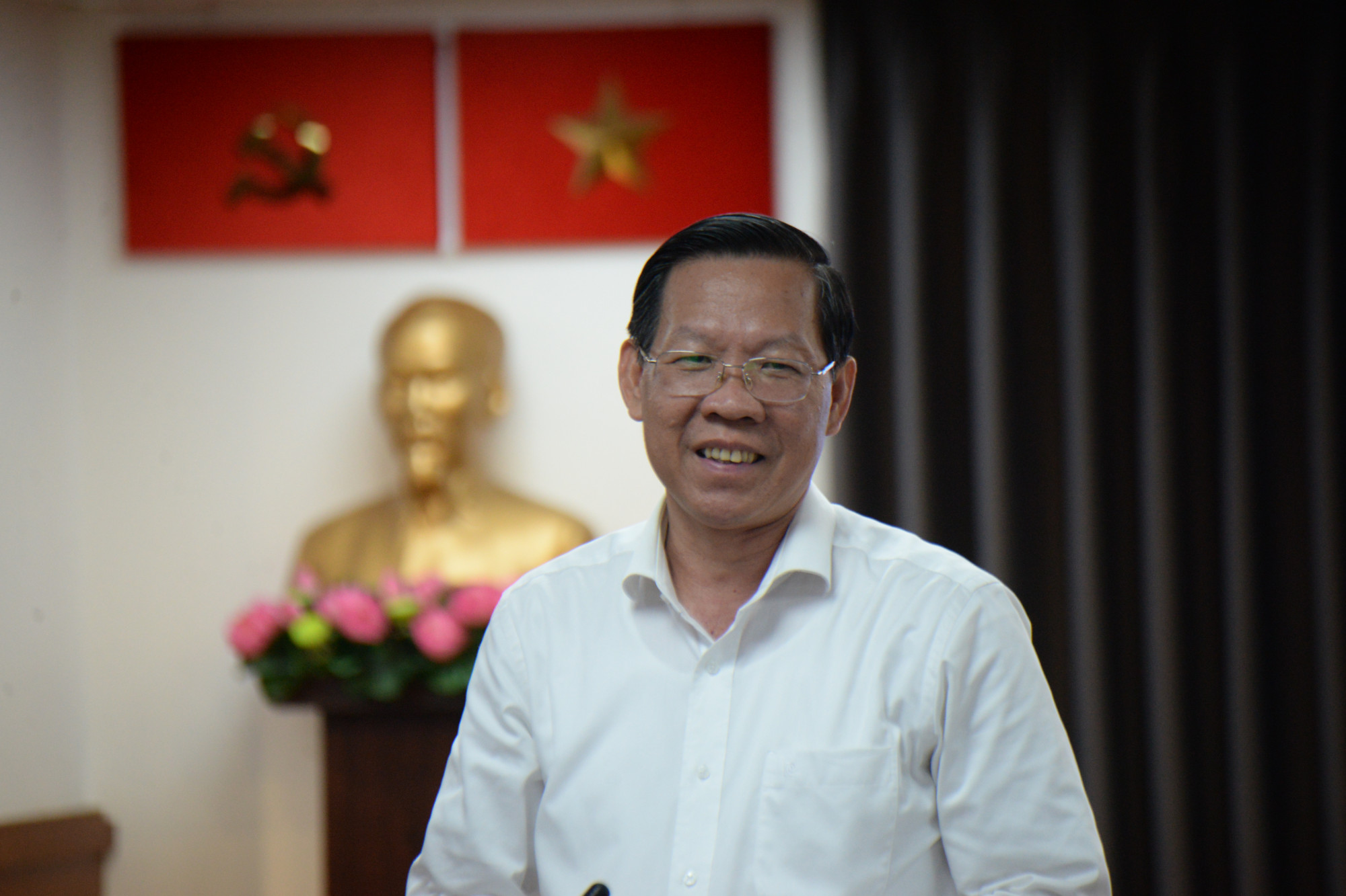 Chủ tịch UBND TPHCM Phan Văn Mãi chủ trì họp báo chiều tối 18/5