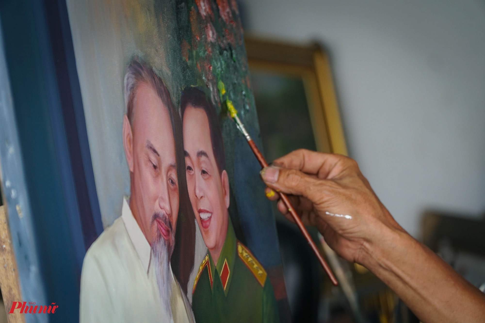 Bức tranh về Bác và đại tướng Võ Nguyễn Giáp khiến nhiều người phải tầm trồ vì quá giống thực tế