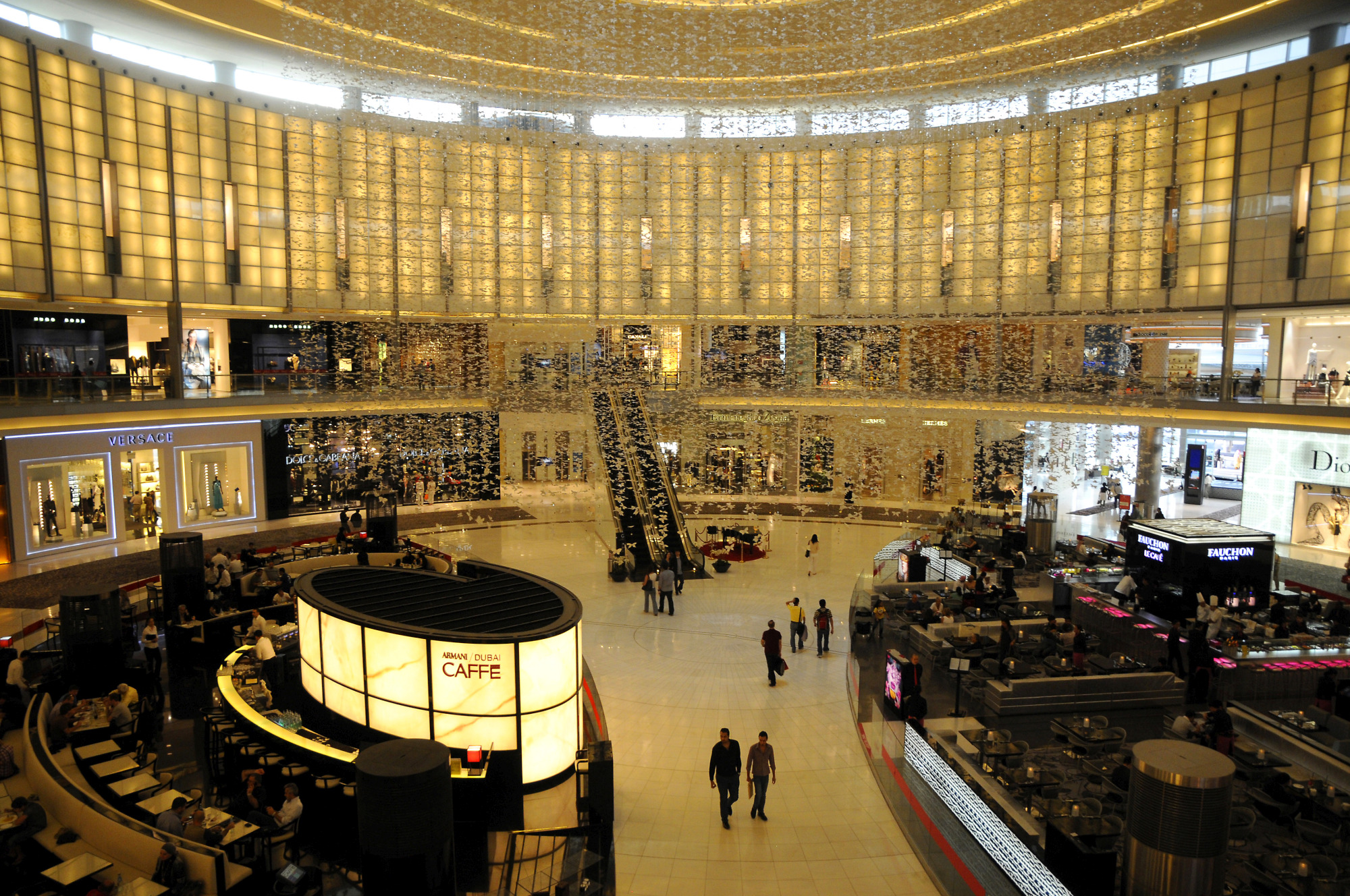 Bên trong Dubai Mall - Ảnh: Gerhard Huber/global-geography