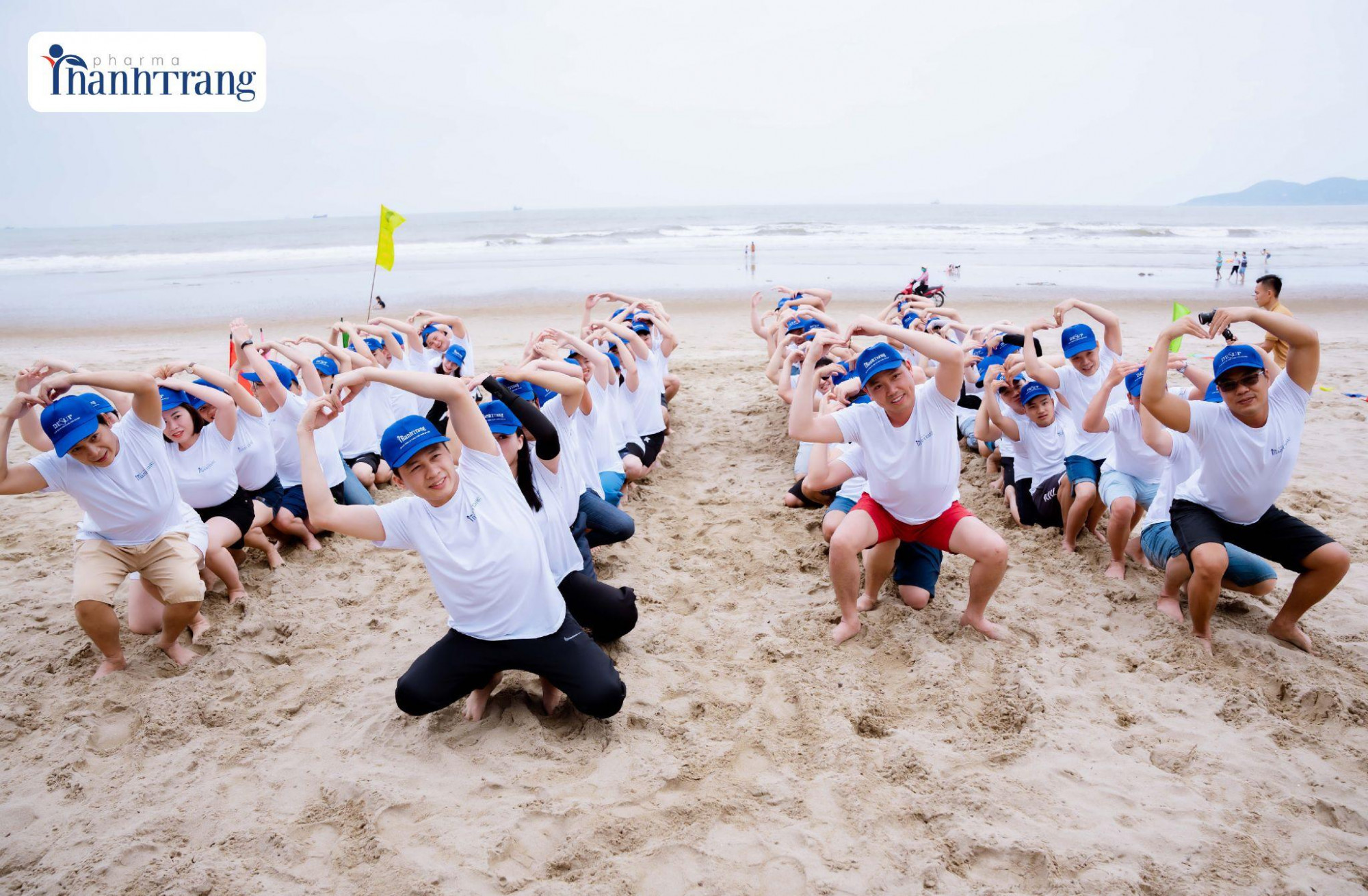 Hoạt động team building của nhân viên Công ty Dược mỹ phẩm Thanh Trang vô cùng náo nhiệt - Ảnh: Dược mỹ phẩm Thanh Trang