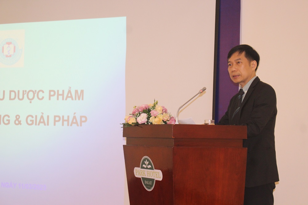 Ông Lê Việt Dũng - Phó Cục trưởng Cục Quản lý dược cho biết Bộ Y tế đang khẩn trương lập Trung tâm thuốc hiếm