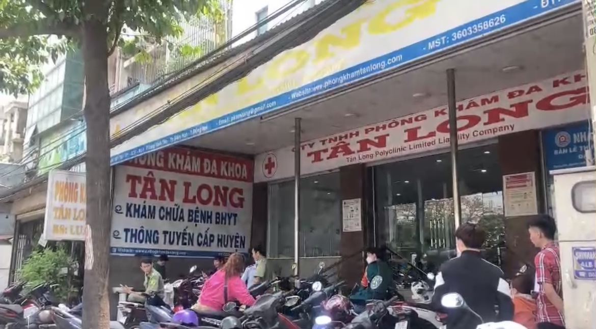 Công an khám xét phòng khám đa khoa Tân Long (khu phố 1, phường Long Bình Tân)