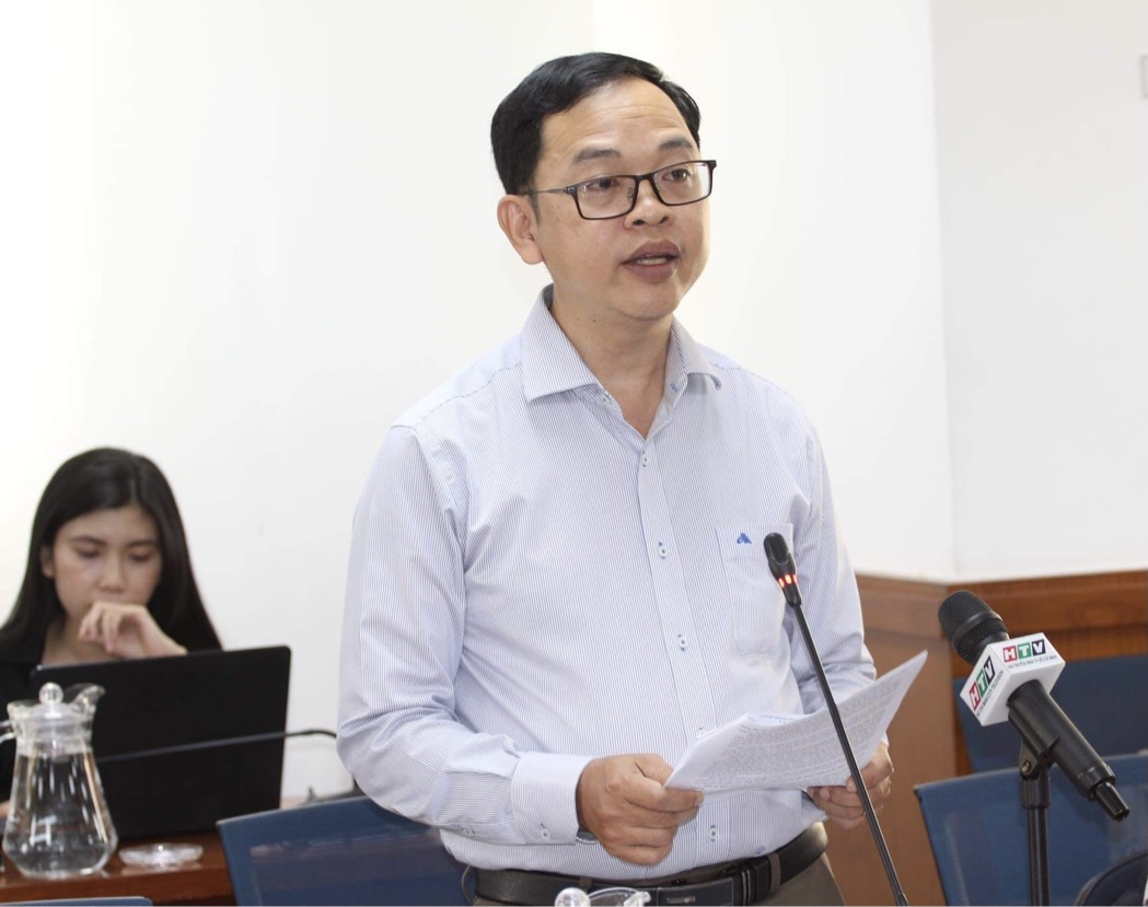 Ông Trần Phước Tường - Phó cục trưởng Cục thống kê TPHCM - chia sẻ thông tin tại buổi họp báo