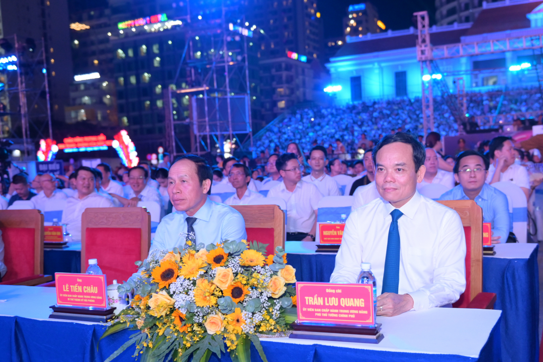 Phó Thủ tướng Trần Lưu Quang dự lễ khai mạc Festival Biển Nha Trang - Khánh Hòa 2023