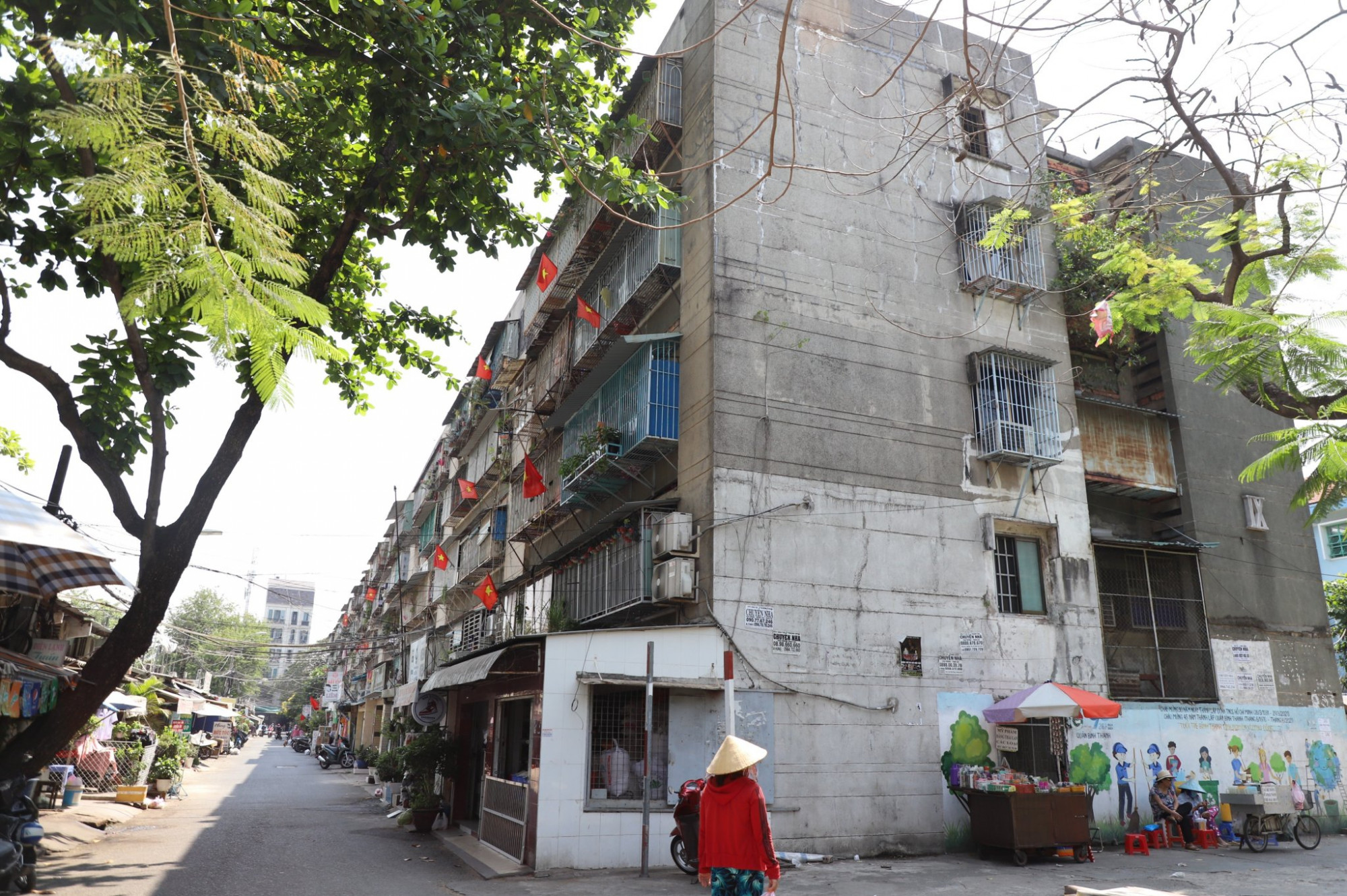 Cụm chung cư Thanh Đa, quận Bình Thạnh thuộc diện chung cư hư hỏng cần di dời, tháo dỡ nhưng đến nay vẫn chưa thực hiện 