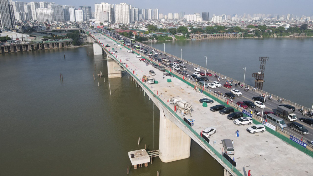 Cầu Vĩnh Tuy giai đoạn 2 đã hoàn thành khối hợp long cuối cùng ngày 30/5 vừa qua và đang ở những công đoạn cuối trước khi chính thức đưa vào sử dụng vào tháng 9/2023.