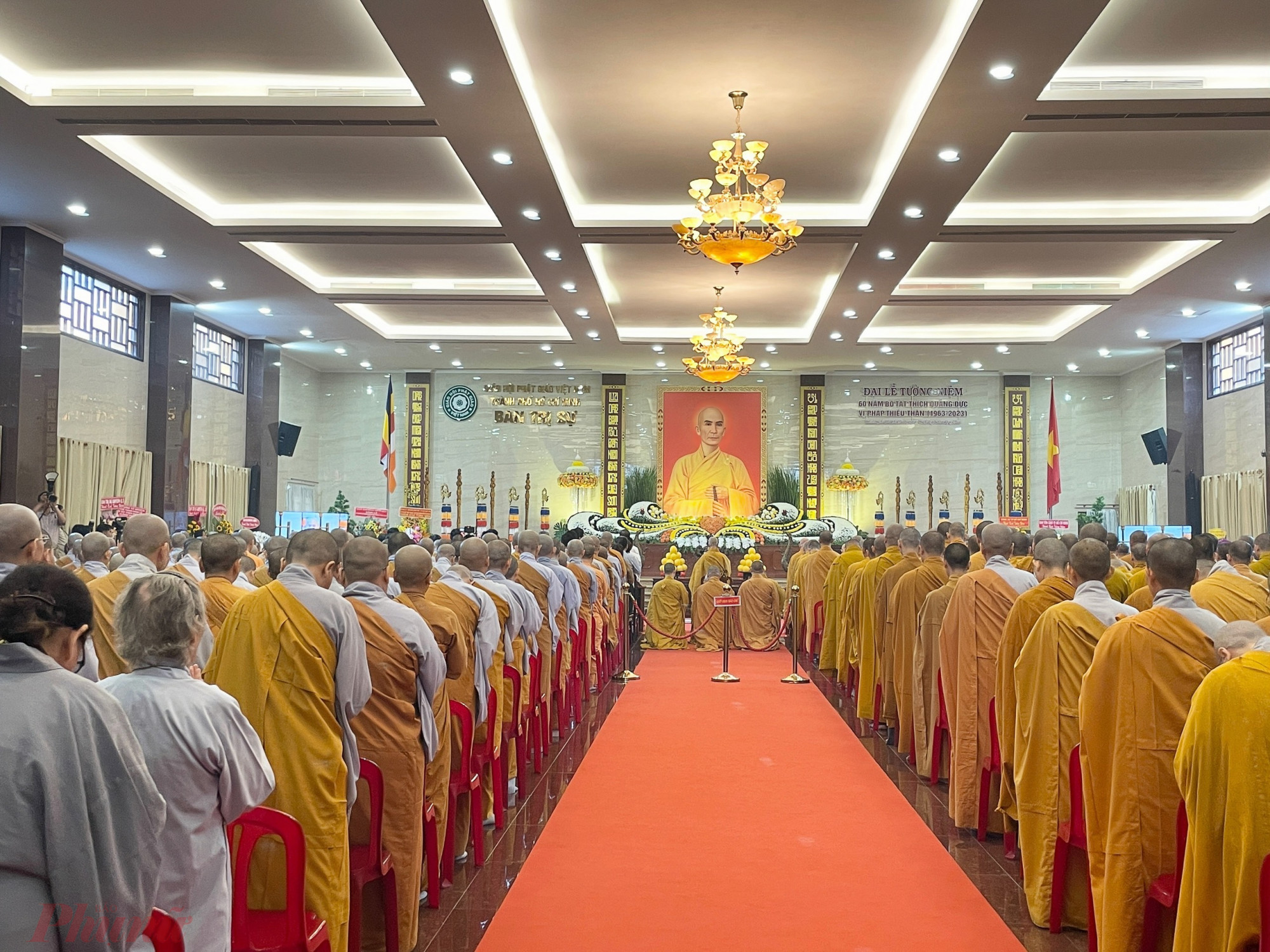 Sáng 6/7, tại Việt Nam Quốc Tự (quận 10, TPHCM), Ban Trị sự Giáo hội Phật giáo (GHPG) Việt Nam TPHCM đã tổ chức Đại lễ tưởng niệm 60 năm Bồ tát Thích Quảng Đức vị pháp thiêu thân (1963-2023).