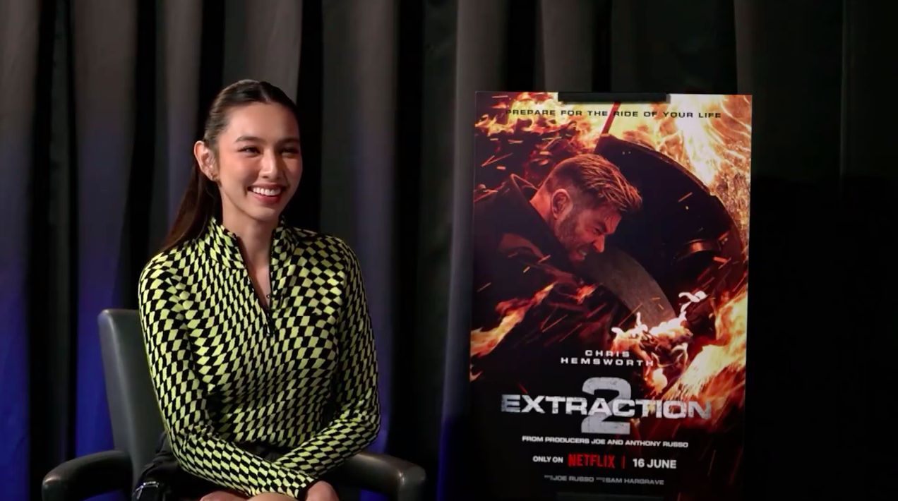 Hoa hậu Thuỳ Tiên trong cuộc phỏng vấn với diễn viên Chris Hemsworth và đạo diện Sam 