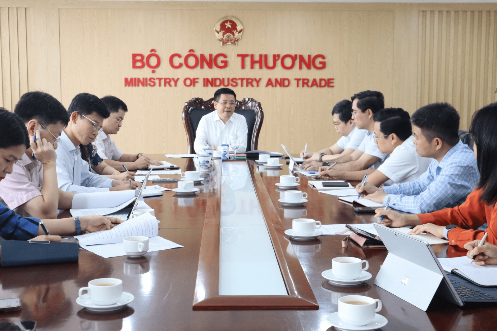 Bộ trưởng Nguyễn Hồng Diên làm việc với Đoàn thanh tra chuyên ngành về quản lý và cung ứng điện của EVN và các đơn vị liên quan