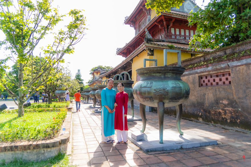 Hiện nay, Trung tâm Bảo tồn Di tích Cố đô Huế đã hoàn thành việc xây dựng hồ sơ di sản tư liệu cho Cửu Đỉnh và đã đệ trình UNESCO công nhận Cửu Đỉnh là Di sản Tư liệu Thế giới