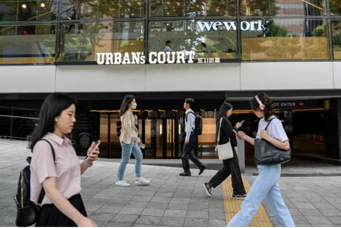 Giới trẻ Hàn Quốc đang chống lại áp lực truyền thống là ở lại với một công ty duy nhất cho đến khi nghỉ hưu