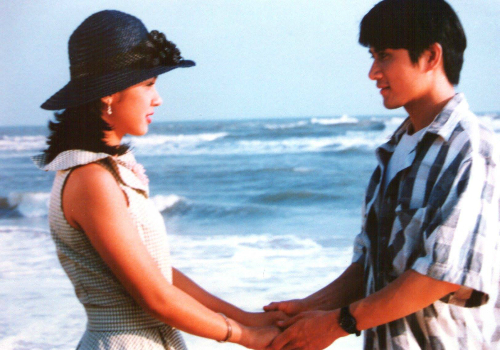 Thái San và Việt Trinh trong phim Sao em vội lấy chồng ra mắt năm 1996
