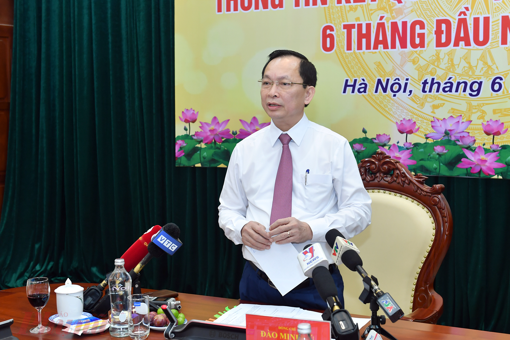 Phó Thống đốc Đào Minh Tú cho rằng với những người có nhu cầu mua nhà ở thật vẫn đảm bảo cho vay giống các lĩnh vực khác.