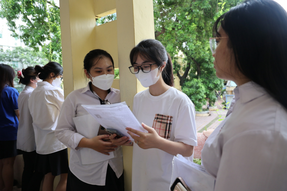 Trong kì thi THPT Quốc gia 2023, Hà Nội có tổng số 102.095 thí sinh đăng ký dự thi, là địa phương có số lượng thí sinh dự thi tốt nghiệp THPT năm 2023 đông nhất cả nước (chiếm 1/10 thí sinh của cả nước).