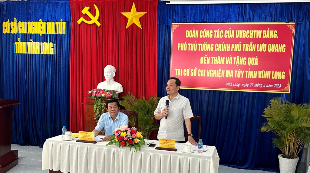 Phó thủ tướng Trần Lưu Quang phát biểu tại buổi làm việc.