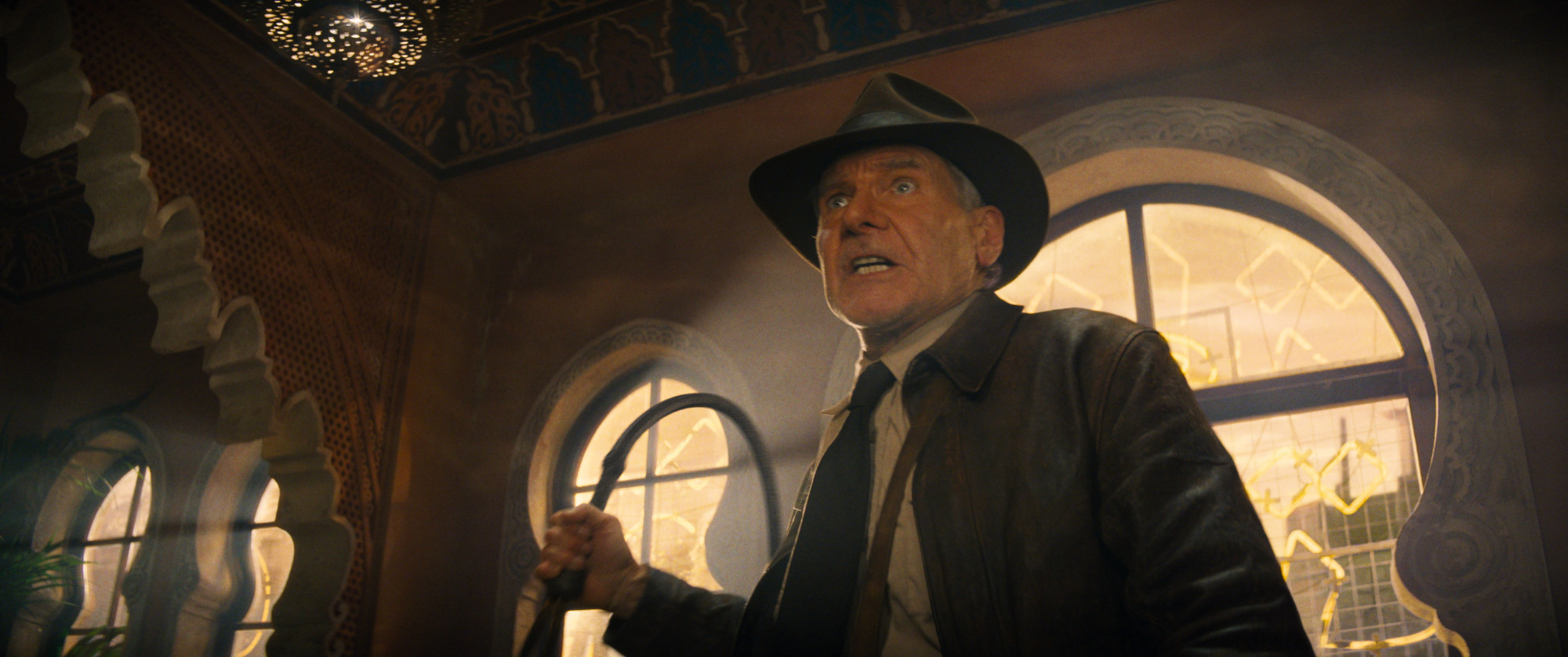 Phim là lời chia tay đẹp đẽ với người hùng huyền thoại của màn bạc Indiana Jones 
