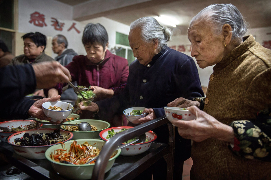 Tỷ lệ người già ở Trung Quốc đang tăng lên nhanh chóng - Ảnh: Kevin Frayer/Getty Images 