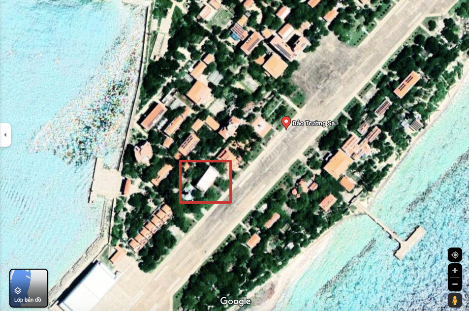 Hình ảnh chụp từ vệ tinh trên ứng dụng bản đồ của Google hiện tại không thể hiện lá cờ bằng gốm của Việt Nam 