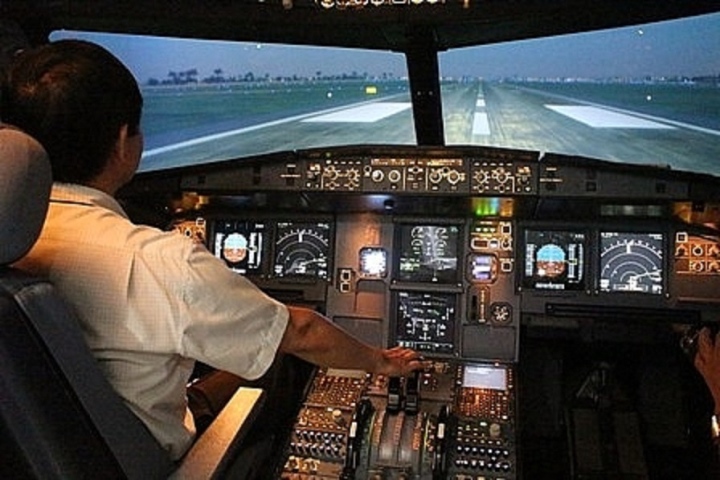 kiểm tra sức khỏe của phi công là nghiệp vụ được hãng thực hiện thường xuyên