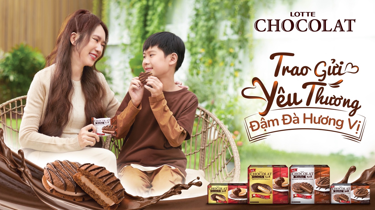 Hạnh phúc với trẻ nhỏ đôi khi chỉ là một món bánh mềm thơm ngon - Ảnh: LOTTE CHOCOLAT